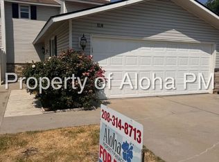 1034 W Crest Wood Dr, Meridian, ID 83642