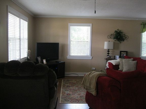 3rd image of 206 Bolton St