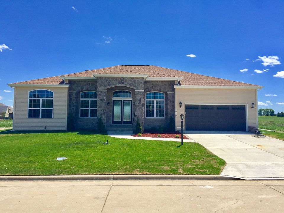 2nd image of 2717 Stone Creek Blvd
