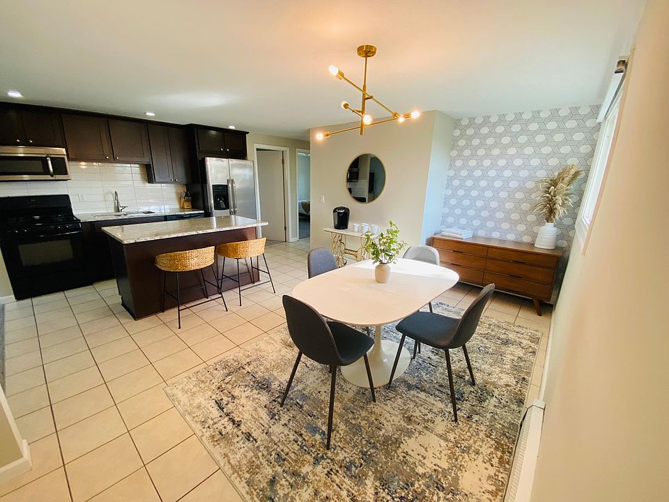 1st image of 8 Dartwood Dr Floor 2