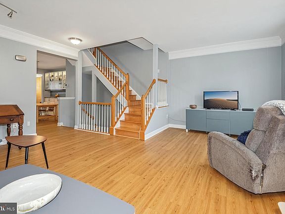 4th image of 12914 Wood Crescent Cir