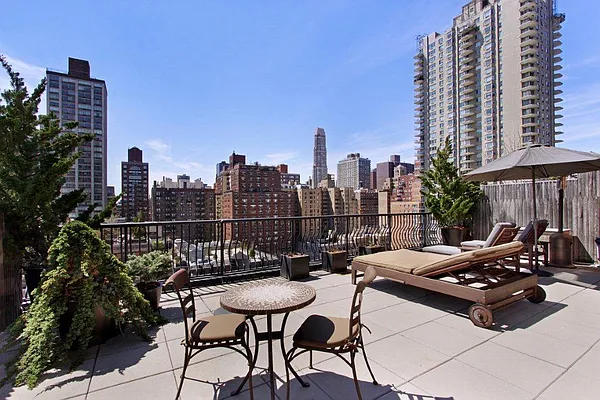 Rented by ER (DO NOT USE) | media 19