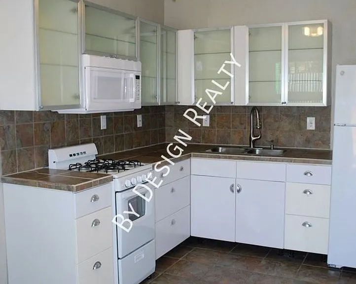 615 E Helen St #2 — Photo 6