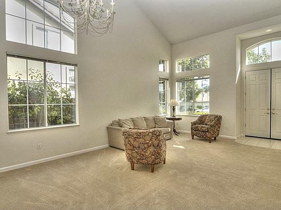 2nd image of 34445 Willow Ln