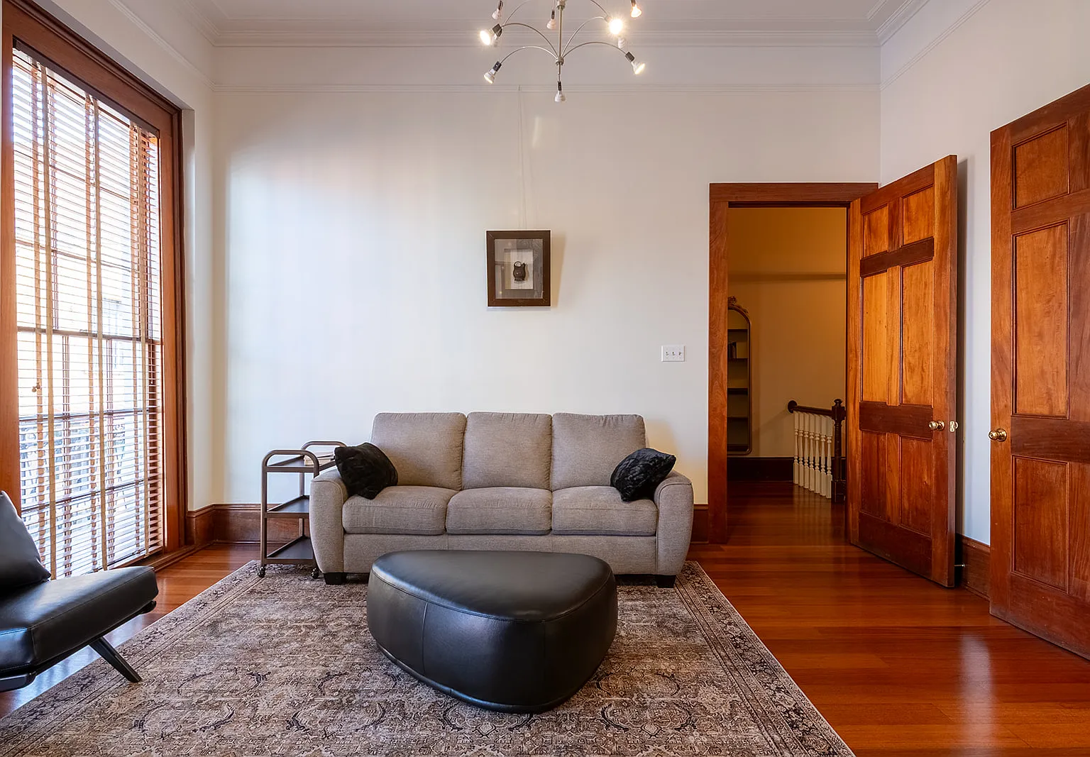 2 bed, 1200 sqft, $4,500 — Photo 2