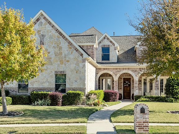 4th image of 708 Braxton Ct