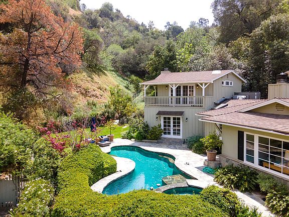 2nd image of 3531 Coldwater Canyon Ave