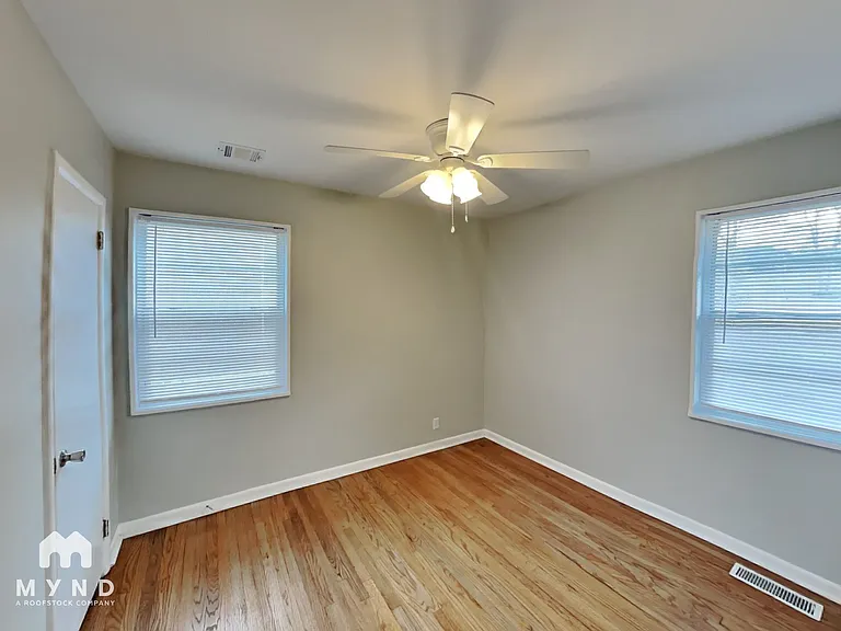 517 Main St — Photo 10