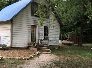 20869 Marion Lee Rd, Gentry, AR 72734