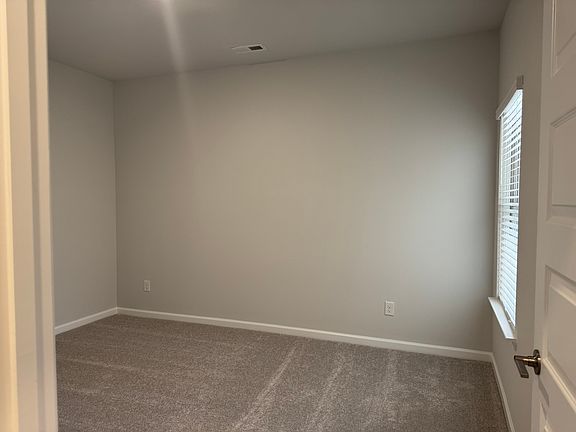 5th image of 6016 Gardner Maples Dr #6016