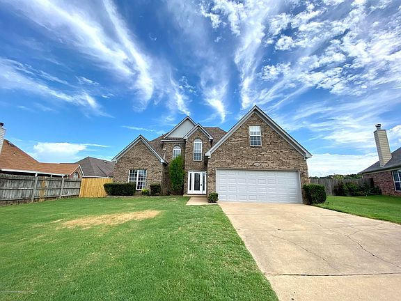3rd image of 5586 Lake Front Dr