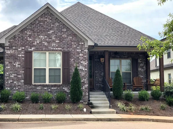 106 Fern Cv, Oxford, MS 38655
