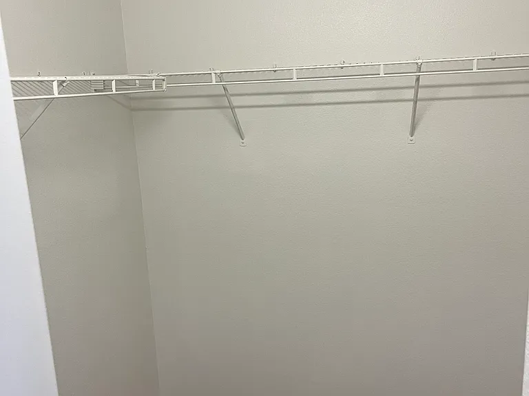 540 Brighton Ct — Photo 22