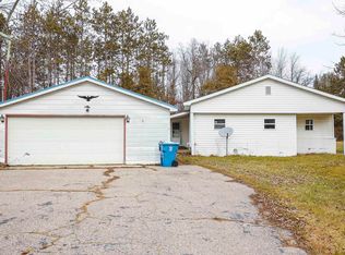 926 W Telegraph Rd, Sanford, MI 48657