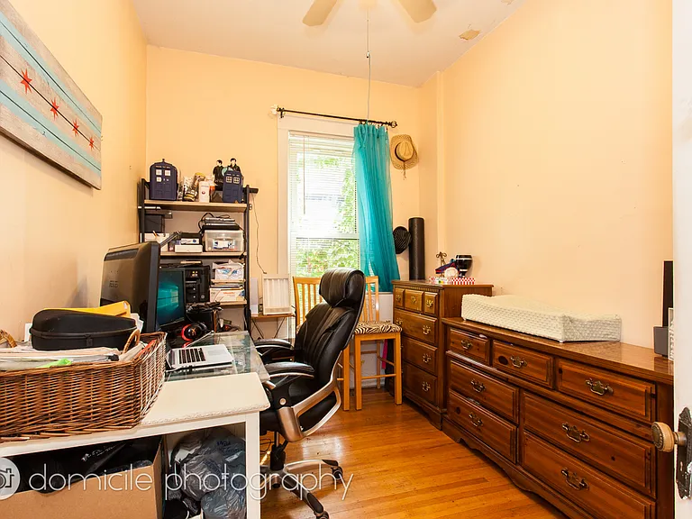 1533 W Leland Ave #1E — Photo 5