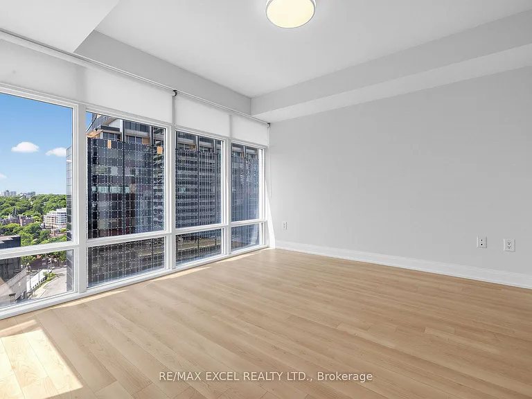 2191 Yonge St #1805 — Photo 18