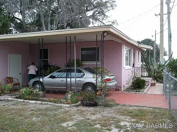 952 George W Engram Blvd