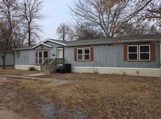 318 E 3rd Ave, Mount Vernon, SD 57363