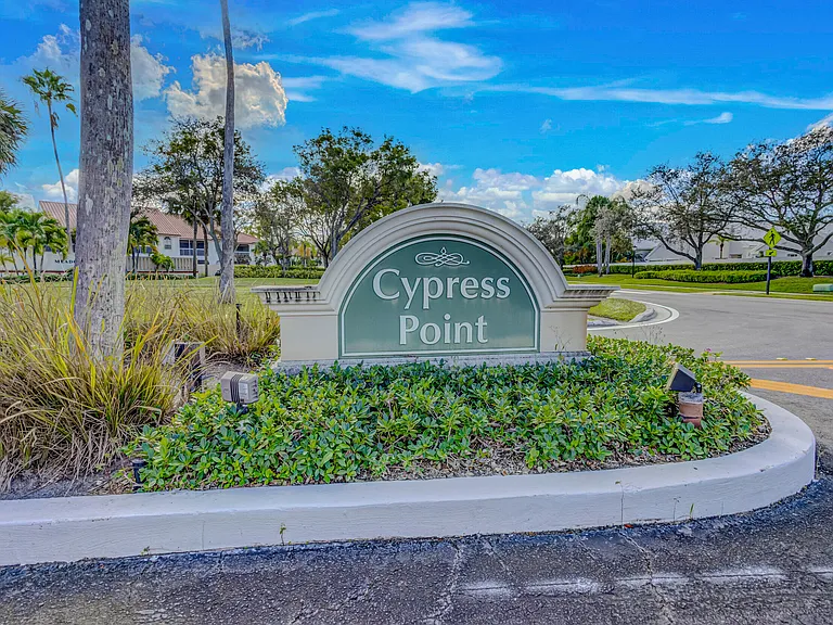 296 Cypress Point Dr — Photo 49