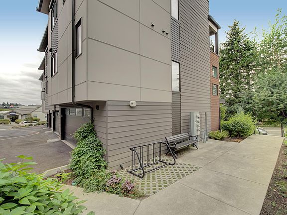 3rd image of 6454 NE 181st St Unit 101
