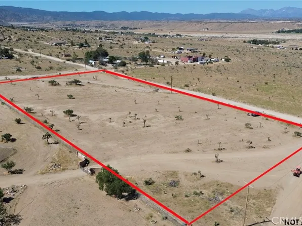 35 Juniper Dr, Apple Valley, CA 92308