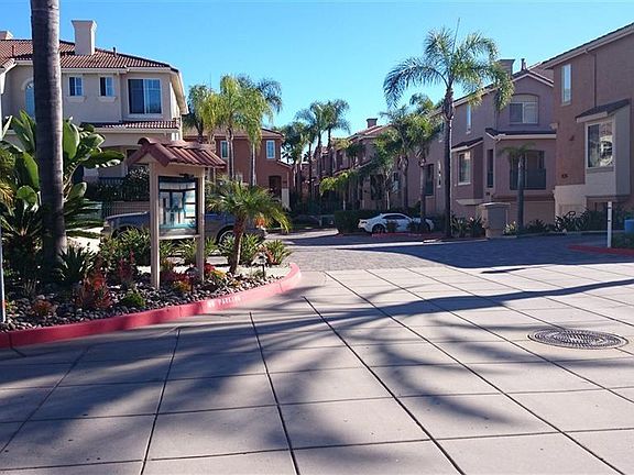 5th image of 950 Camino De La Reina Unit 9