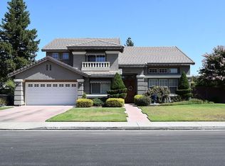 10702 Beaver Creek Dr, Bakersfield, CA 93312