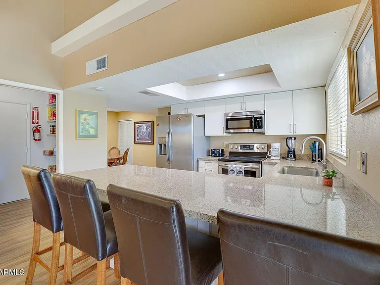 4933 W Larkspur Dr — Photo 8