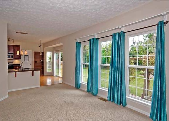 4th image of 4033 Woodworth Dr