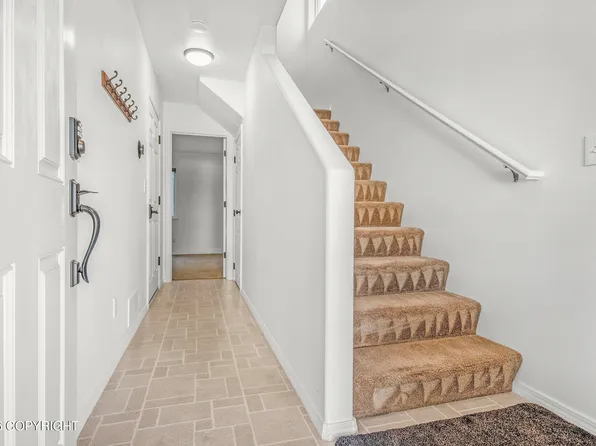 2681 Lauren Creek Loop #33, Anchorage, AK 99507