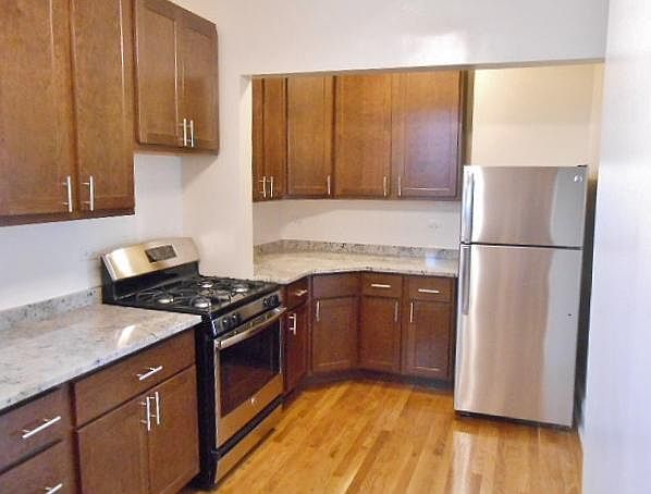 1st image of 4152 N Ashland Ave