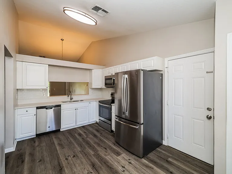 206 Lookout Dr — Photo 6