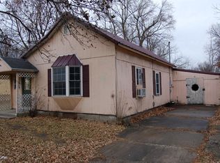 316 E Summit St, Marshall, MO 65340