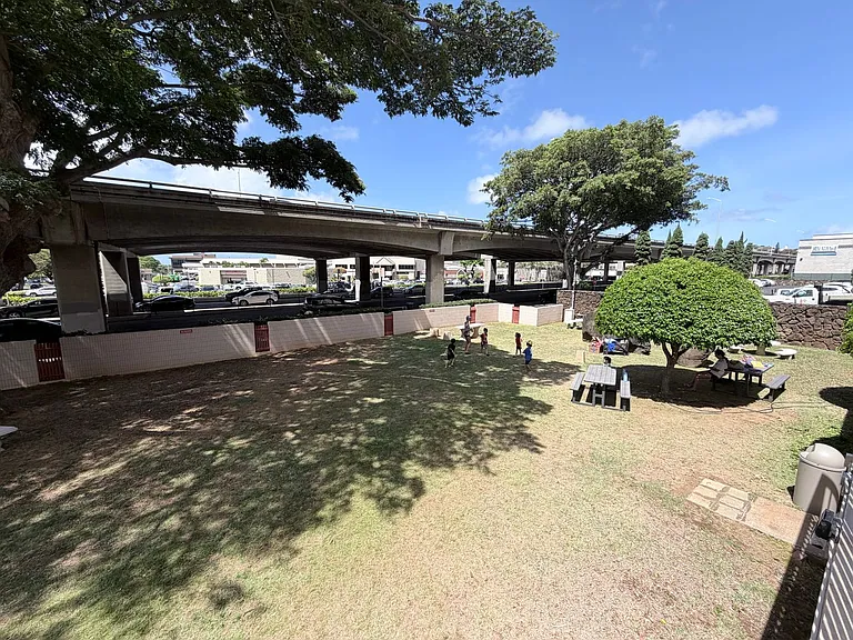 4300 Waialae Ave #B905 — Photo 21