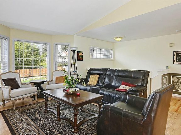 3rd image of 4627 S Fontanelle St #U