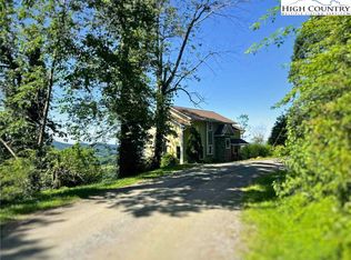 1395 Toms Knob Rd, Sparta, NC 28675