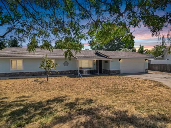 2084 Quail Ct, Valley Springs, CA 95252