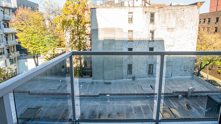 Rented by Corcoran | media 27