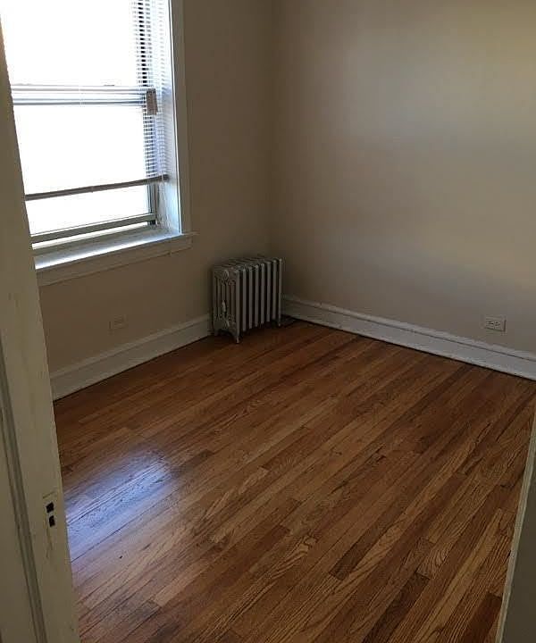 1st image of 2346 W Touhy Ave APT 1F