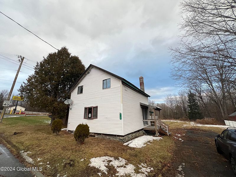 2nd image of 3186 Plank Road