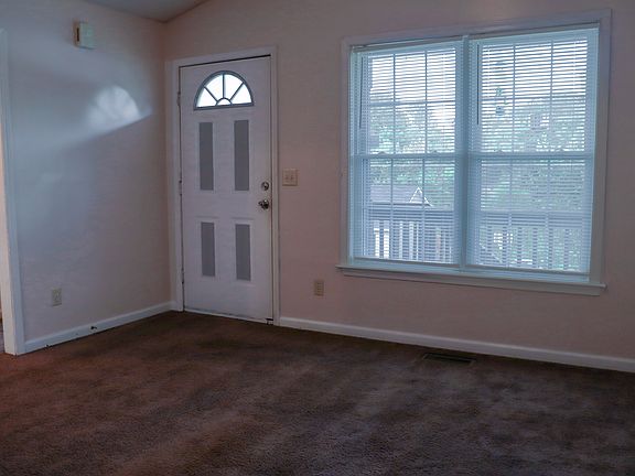 5th image of 3533 Riverside Dr