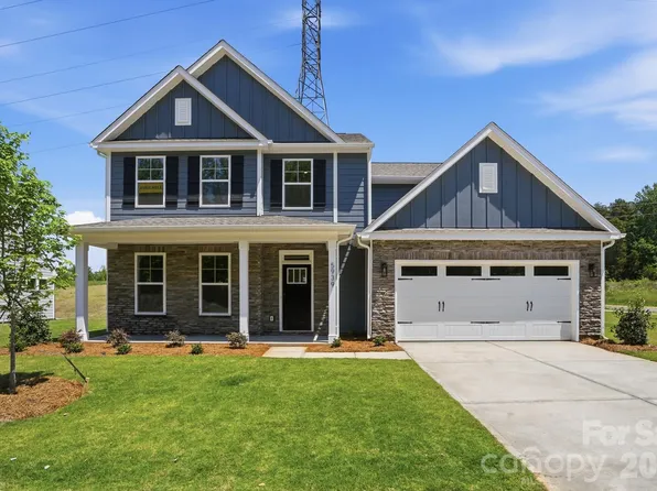5939 New River Dr, Huntersville, NC 28078