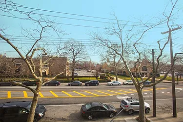 Sold by Andrew J. Markowitz Real Estate, LLC 