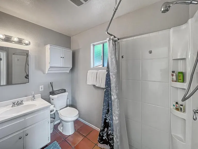 5118 Savannah St — Photo 14