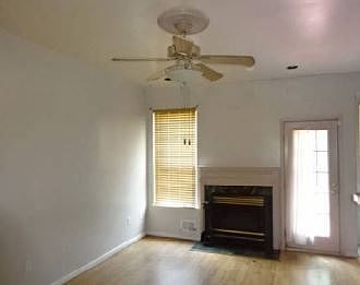 3rd image of 24 Arrowhead Dr