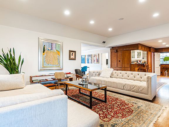 2nd image of 863 Manning Ave