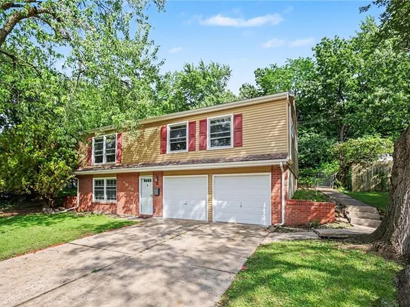 9939 Harrison St, Kansas City, MO 64131