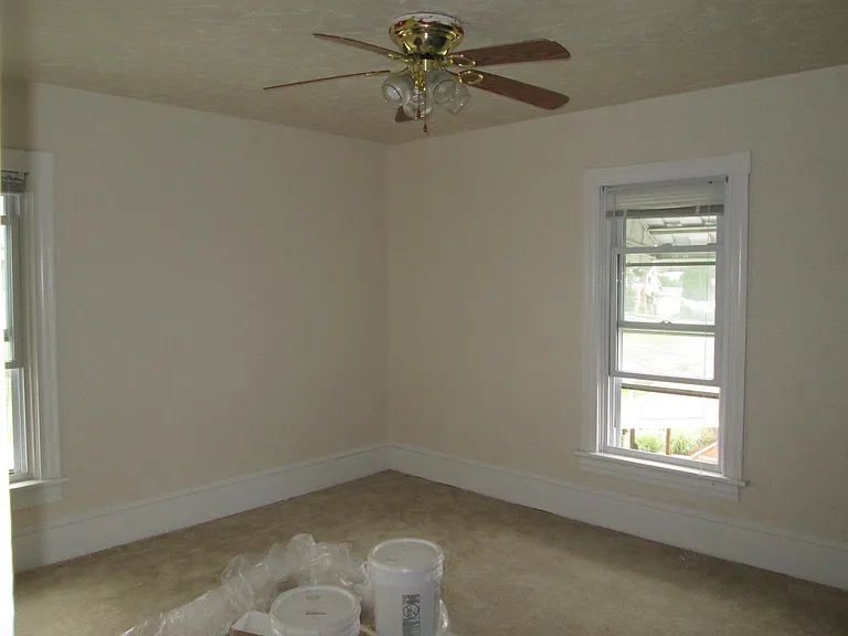 325 Hudson Ave #2 — Photo 2