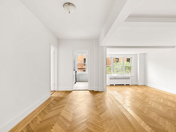 4th image of 336 W End Ave APT 4C