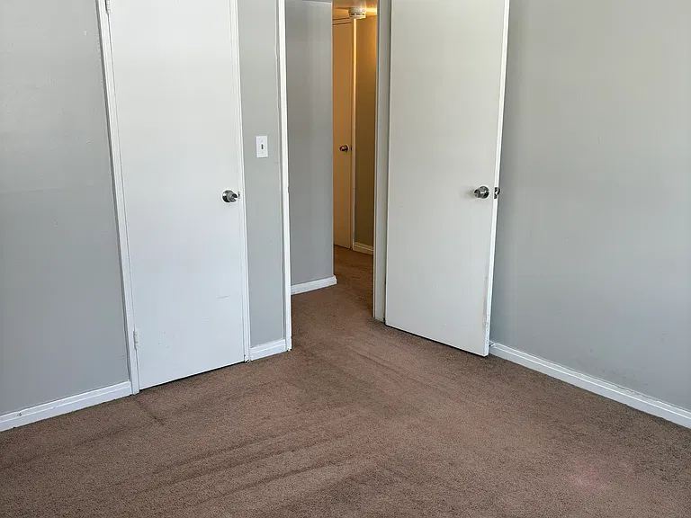 25 Shirley Ln #16B — Photo 8